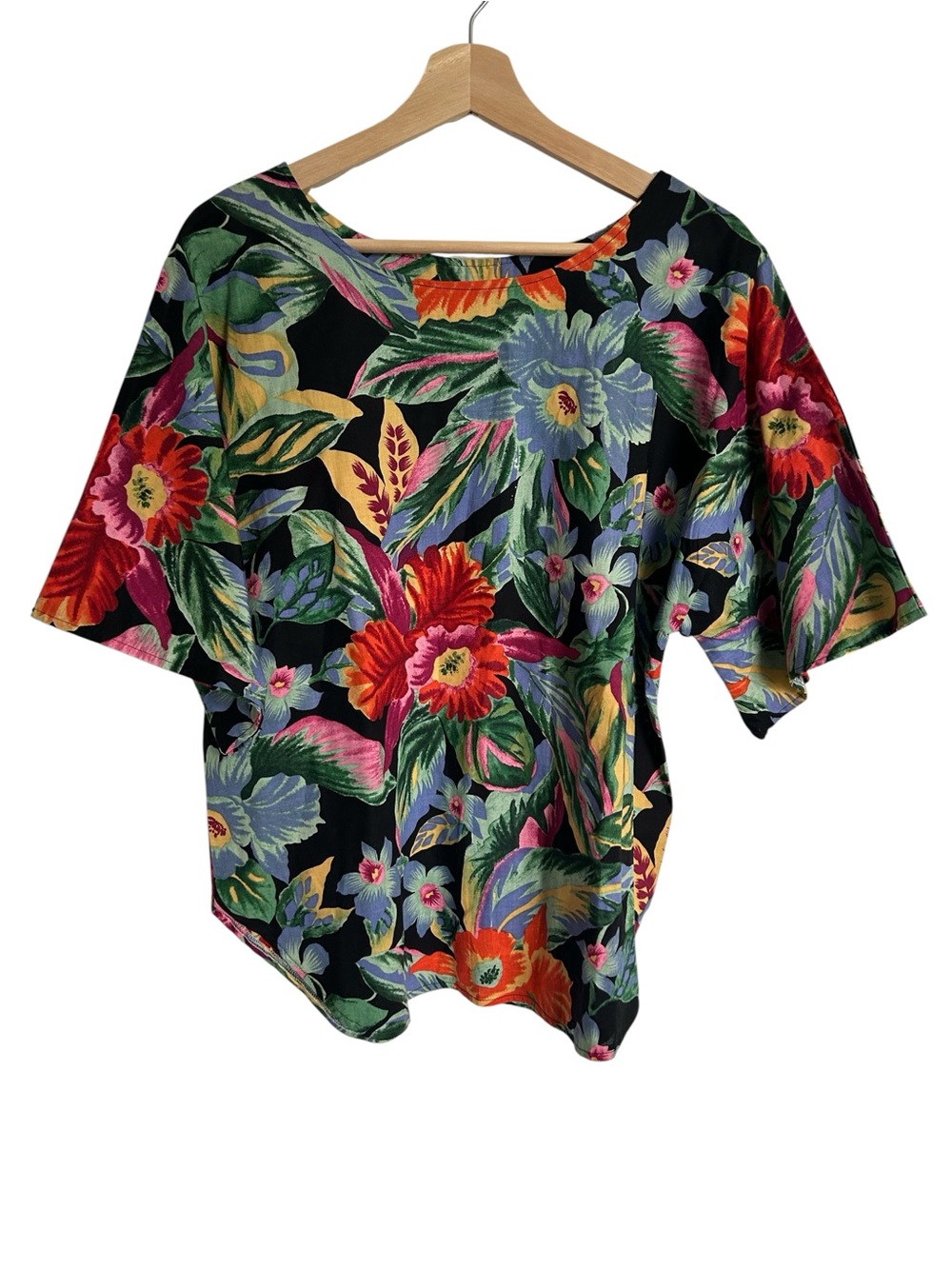 Vintage 80s Hilo Hattie Hawaiian Women’s boatneck Floral Cotton Top Large